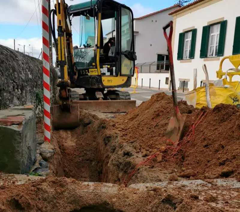 Abertura e fechamento  de valas